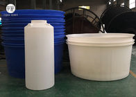 Couleur bleue autour des cuves de stockage en plastique de l'eau de 250 gallons pour le stockage liquide d'alimentation