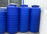 1000L réservoirs de moule Roto personnalisés Noir couleur PE réservoir de stockage d'eau vertical pour la ferme