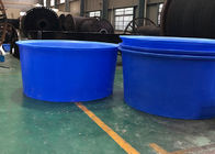 Réservoir cylindrique à couvercle serti en plastique de rotation moulé de 4200 litres